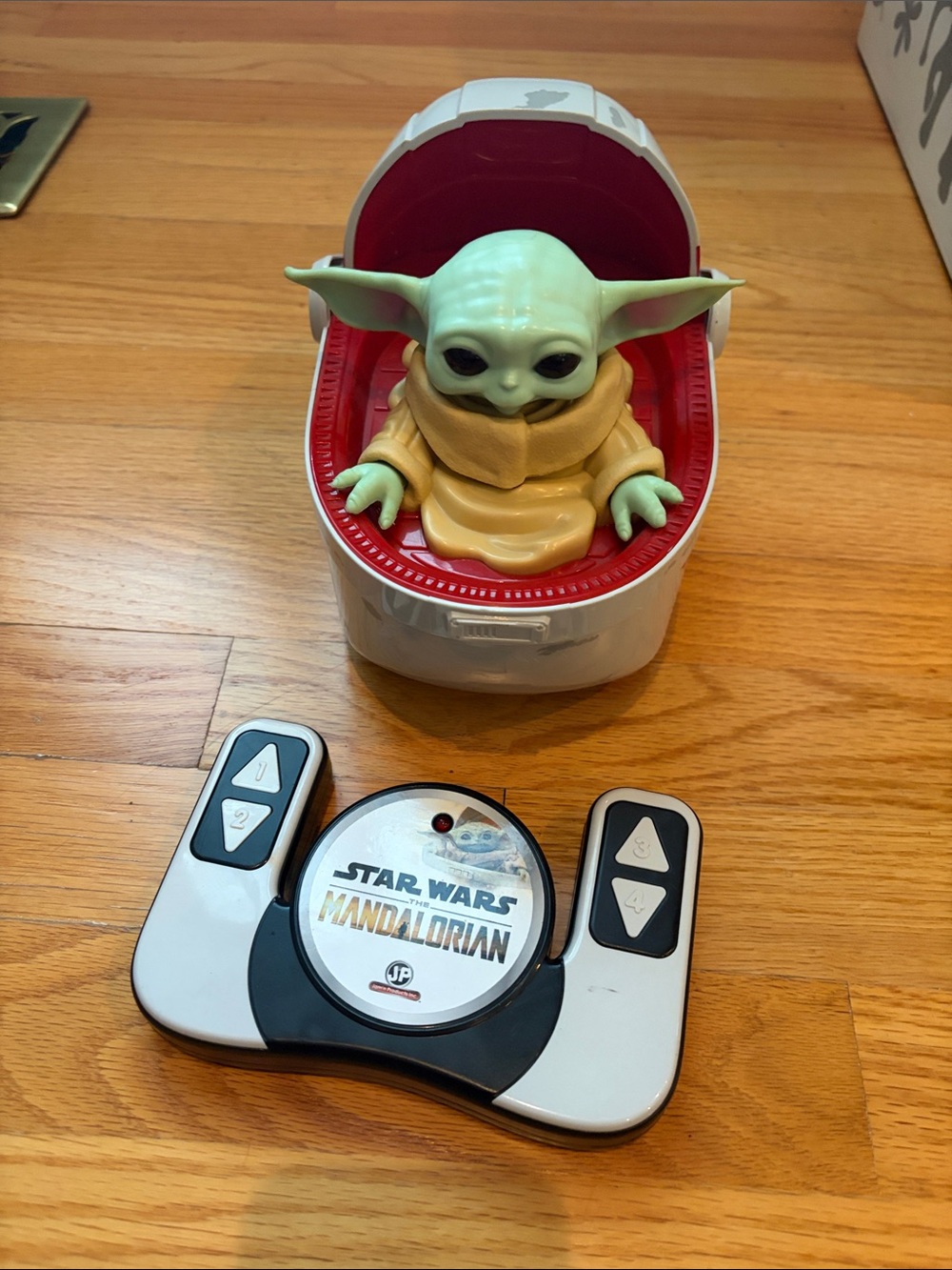 Star Wars Grogu Cruiser Playset - Green, White & Red